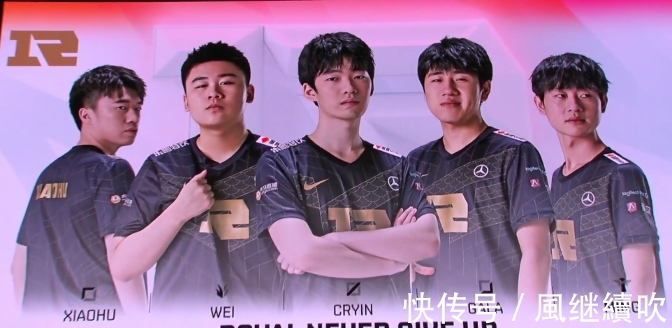 比赛全神贯 比赛全神贯